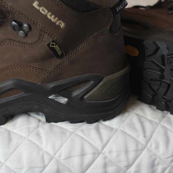Hiking Boot - Iowa Renegade Mid-wide size 9 men's - Picture 5 of 7